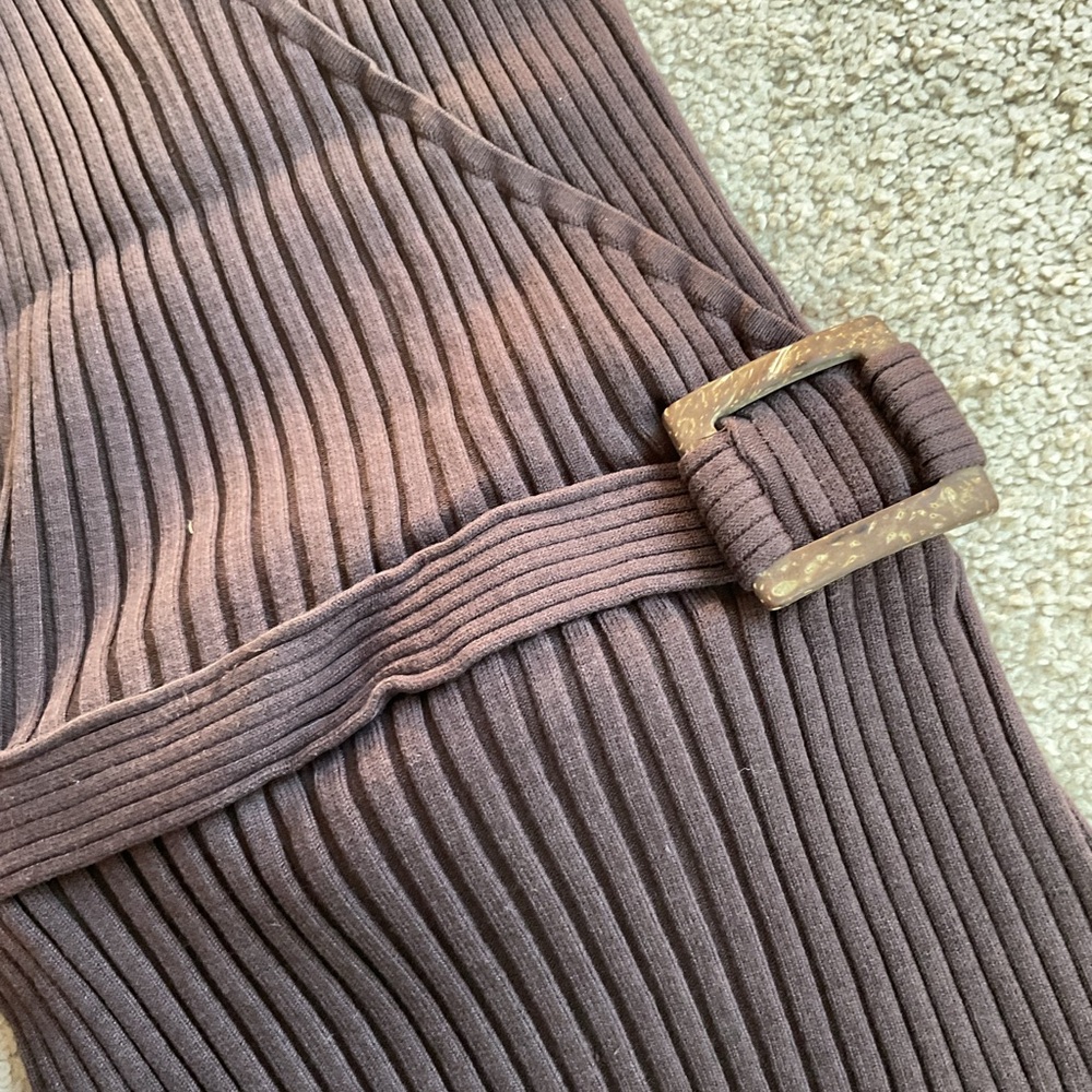 🪸 Buckle Brown Ribbed Tank Top - Picture 2 of 2